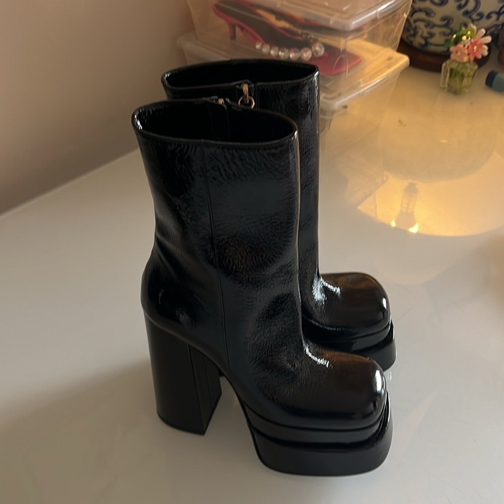 VERSACE | Patent leather side zip designer platform heeled mid calf boot - Picture 7 of 9